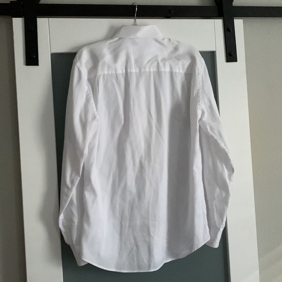 Men’s Axist Crisp White Button-Down Shirt - Picture 2 of 6